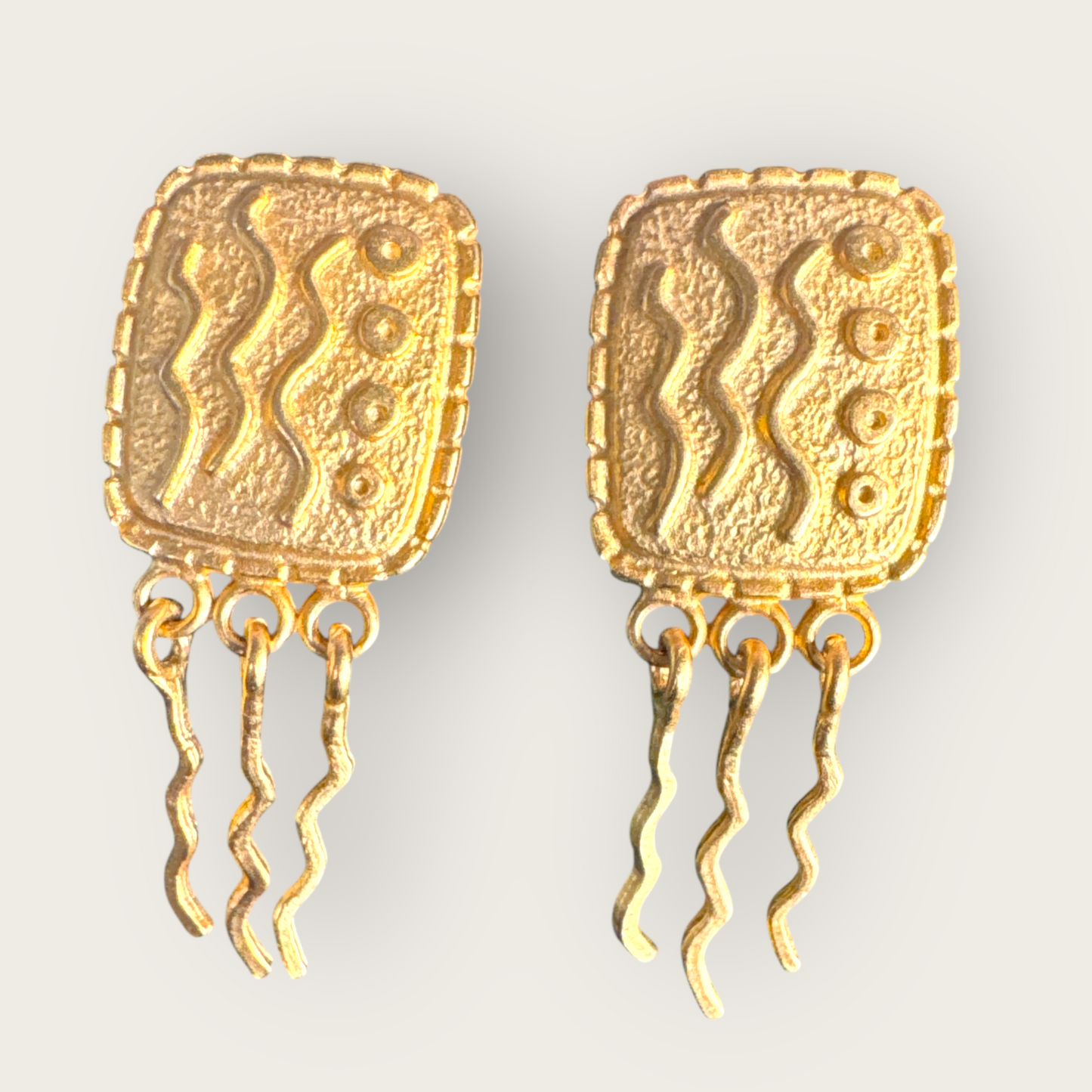 Vintage Modernist Matte Gold Abstract Dangle Earrings – Unsigned