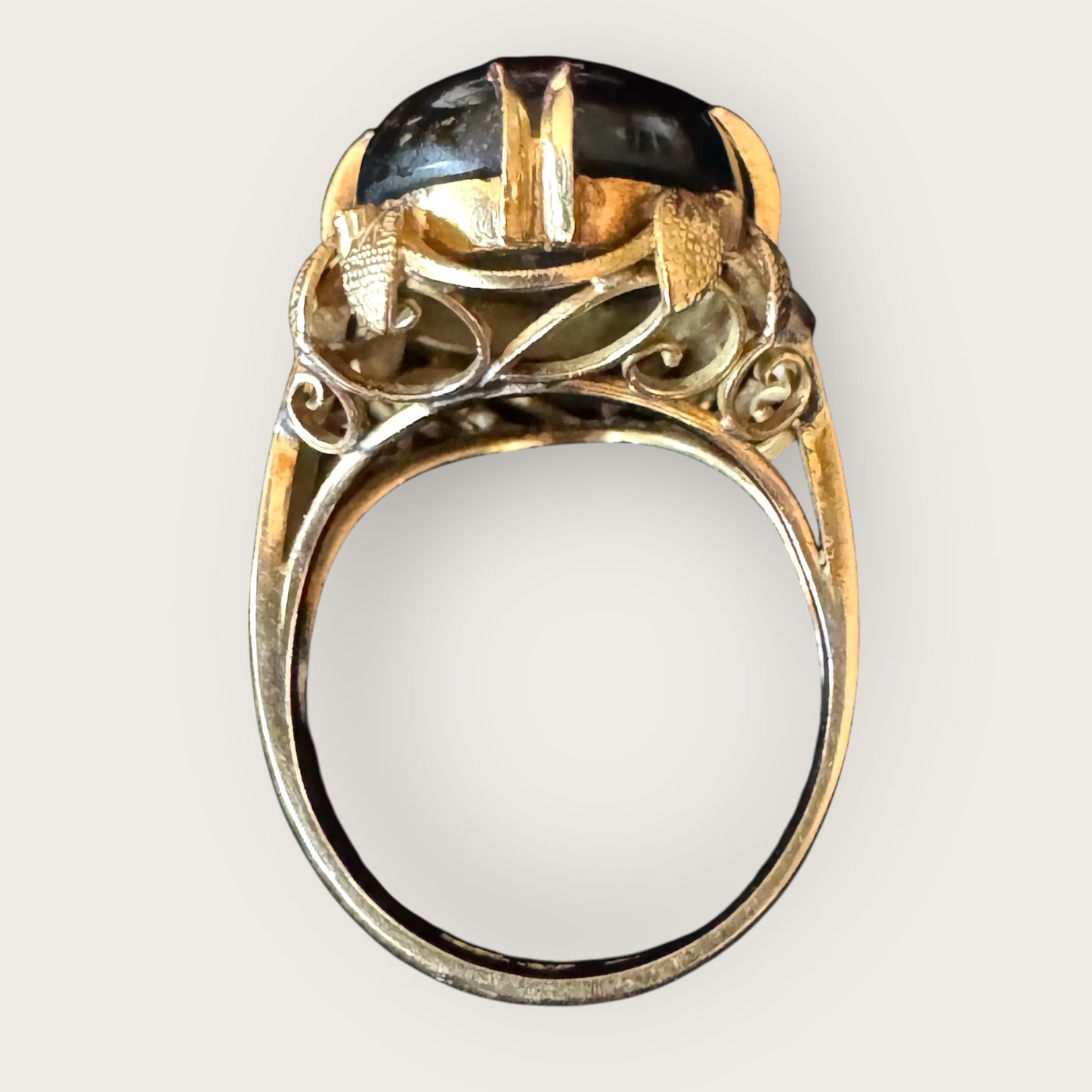 Vintage 18k Gold Tiger’s Eye Cabochon Ring | Private Collection