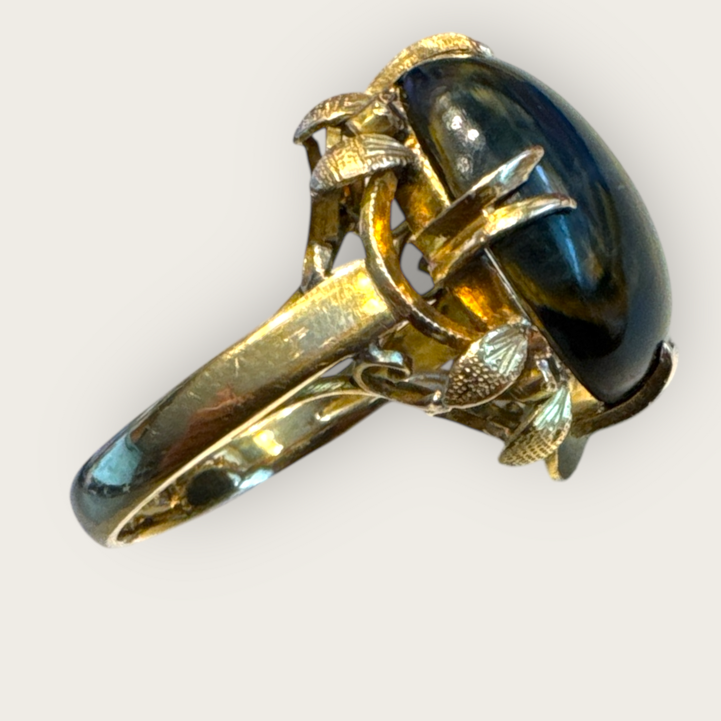 Vintage 18k Gold Tiger’s Eye Cabochon Ring | Private Collection