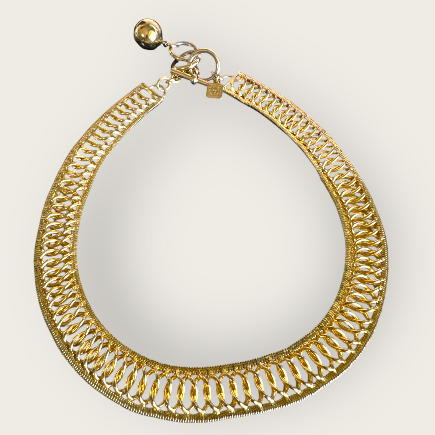 Vintage Anne Klein Gold Tone Collar Necklace with Toggle Clasp – Signed AK