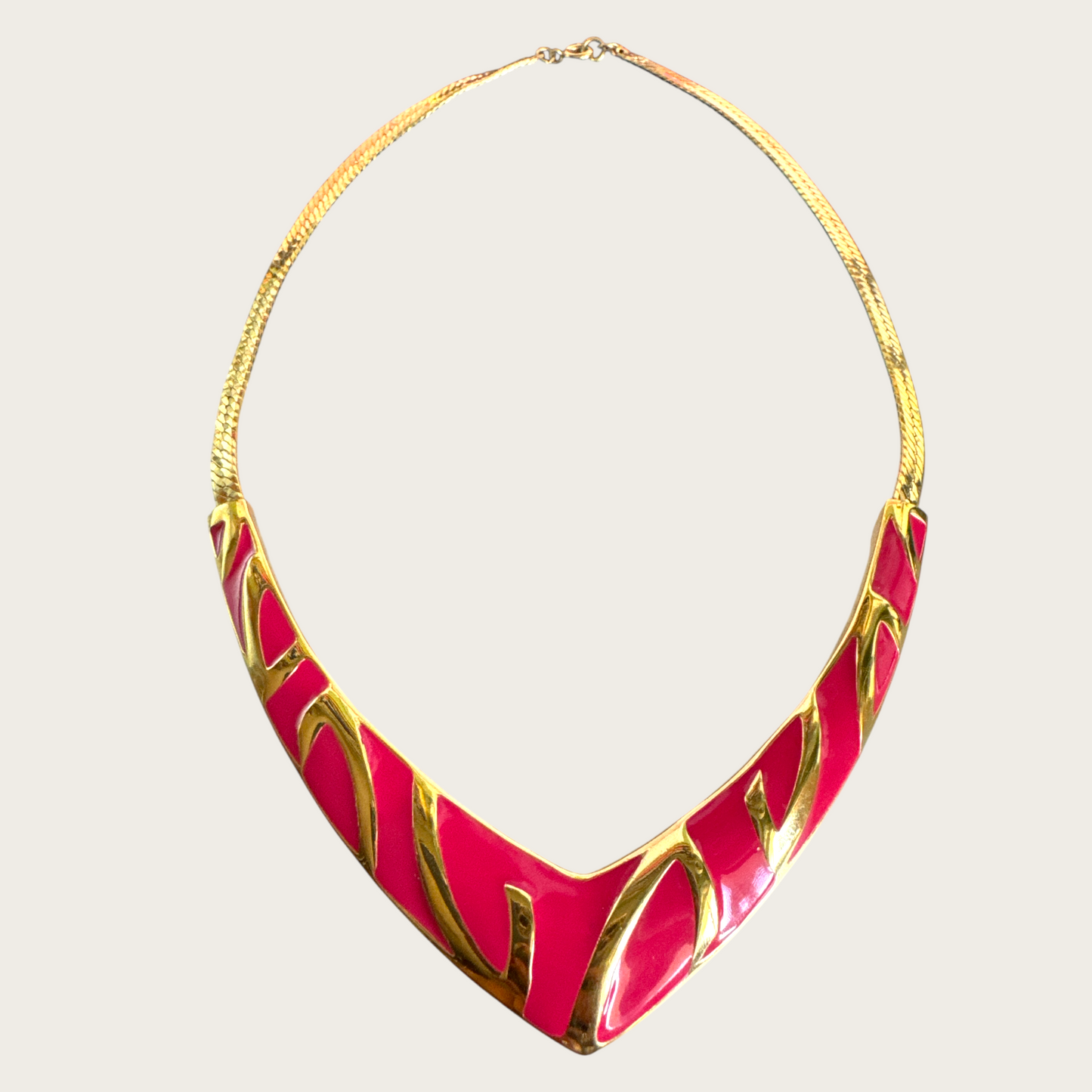 Vintage Trifari Fuchsia Pink Enamel and Gold-Tone Chevron Choker Necklace – Signed 1980s Safari Statement Jewelry