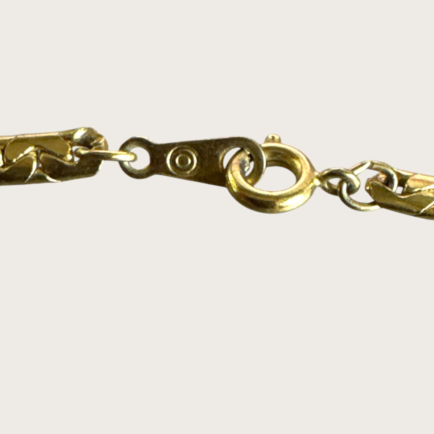 Vintage Monet Gold-Tone Swirl Bar Necklace – 1980s Statement Jewelry