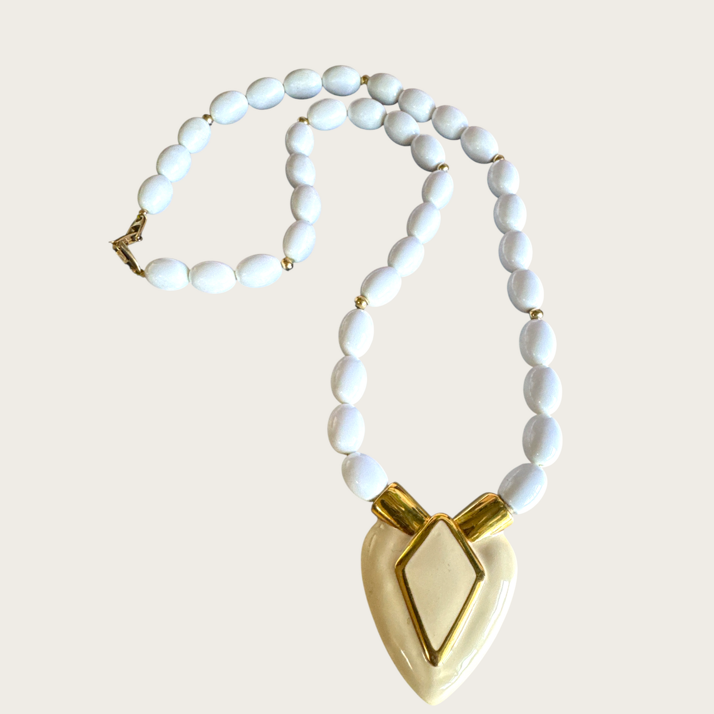 Vintage Napier White Lucite Bead Necklace with Cream and Gold Heart Pendant – Patent Pending