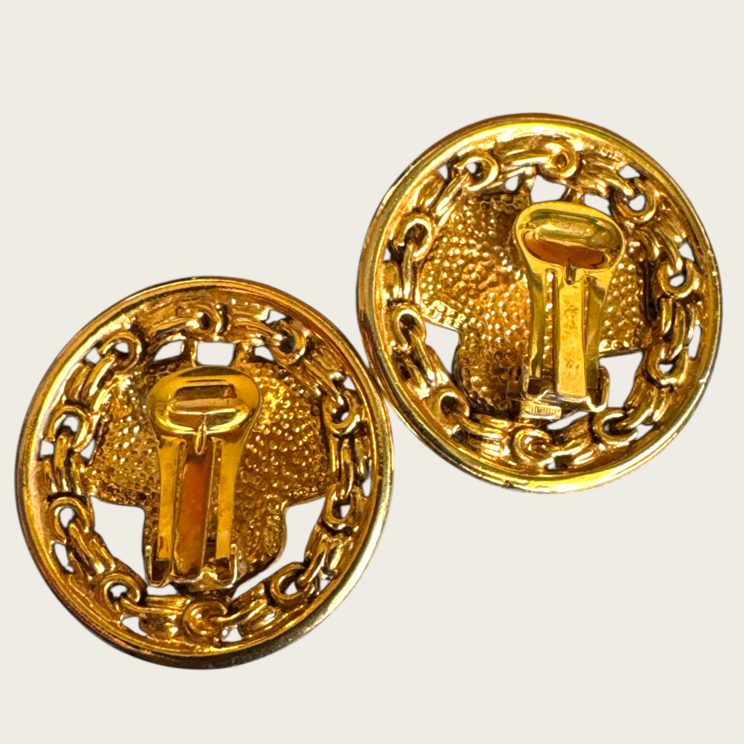 Vintage Enamel Leaf Motif Clip-On Earrings – Gold-Tone Statement Discs