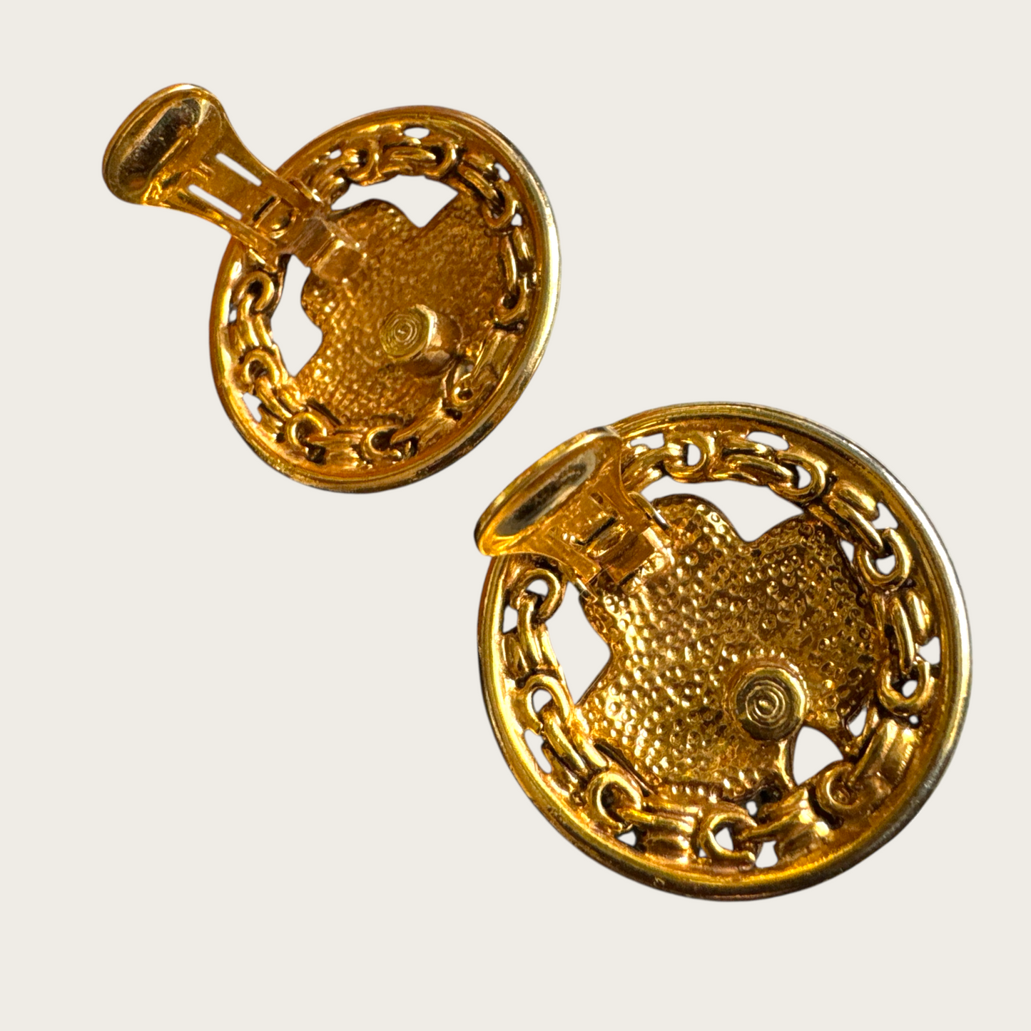 Vintage Enamel Leaf Motif Clip-On Earrings – Gold-Tone Statement Discs
