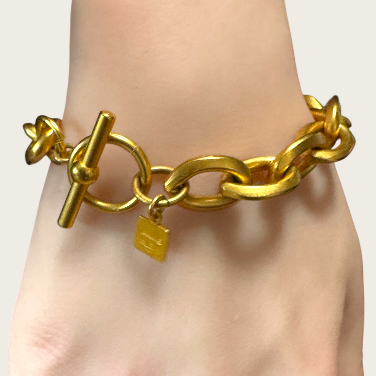 Vintage Anne Klein Gold-Tone Toggle Link Bracelet – Signed Designer Jewelry