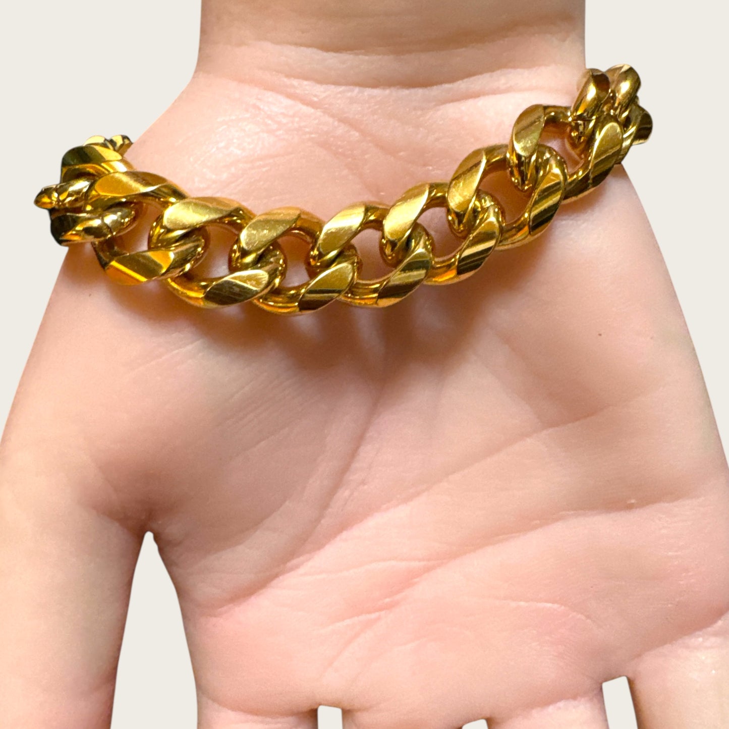 Vintage St. John Chunky Gold-Tone Toggle Bracelet – Signed Designer, 1980s