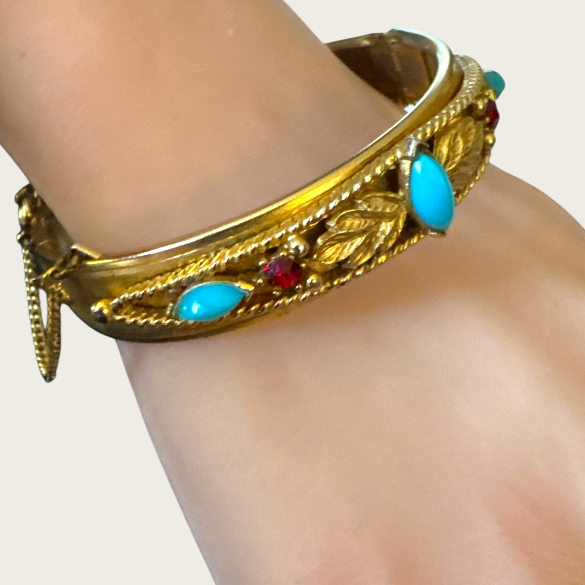 Vintage Florenza Hinged Bangle Bracelet with Glass Turquoise and Red Rhinestones