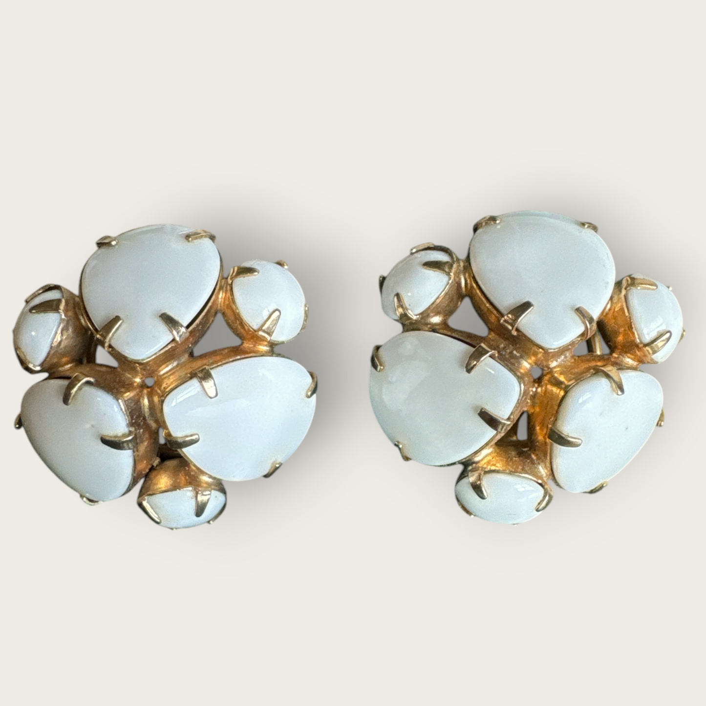 Vintage Opaque Pear & Round Cabochon Cluster Earrings – Mid-Century Statement Clip-Ons, Designer Quality (1¼”)