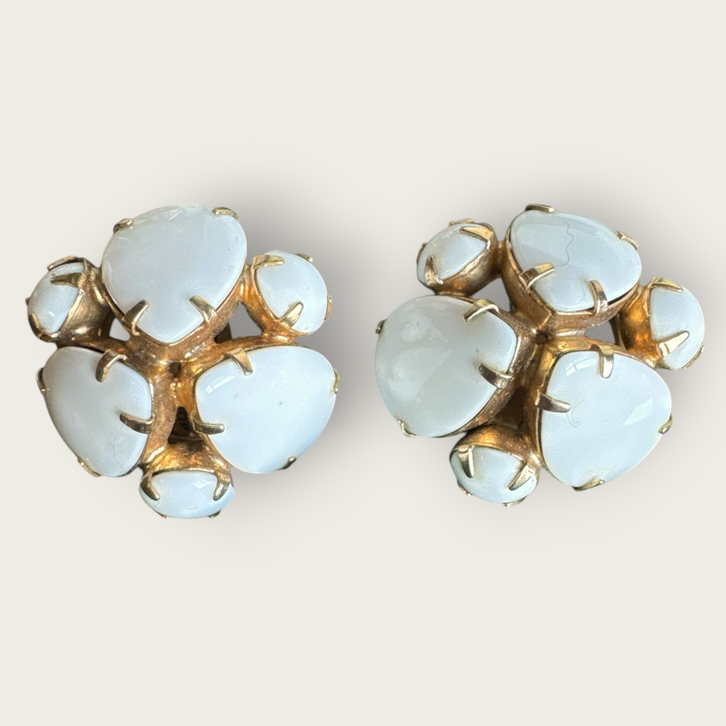 Vintage Opaque Pear & Round Cabochon Cluster Earrings – Mid-Century Statement Clip-Ons, Designer Quality (1¼”)