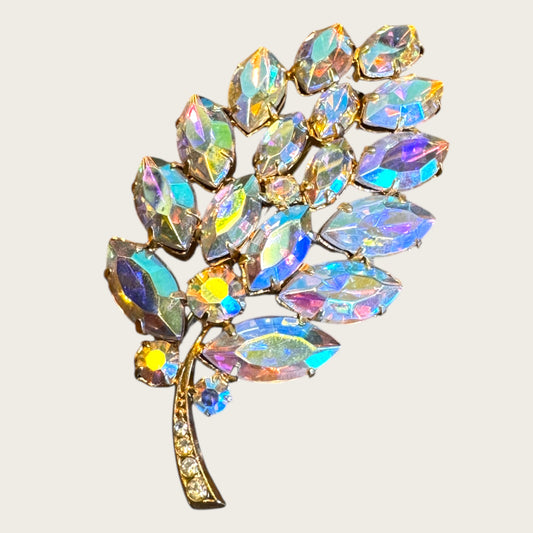 Vintage Aurora Borealis Leaf Brooch – Gold-Tone Setting with Navette Rhinestones