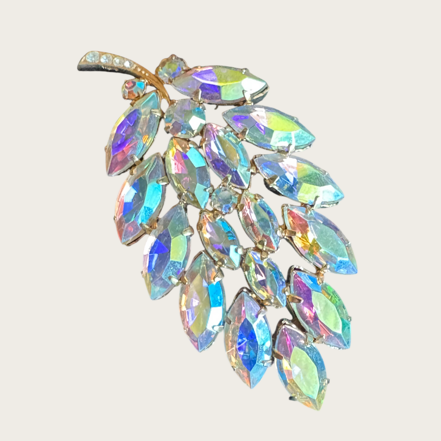 Vintage Aurora Borealis Leaf Brooch – Gold-Tone Setting with Navette Rhinestones