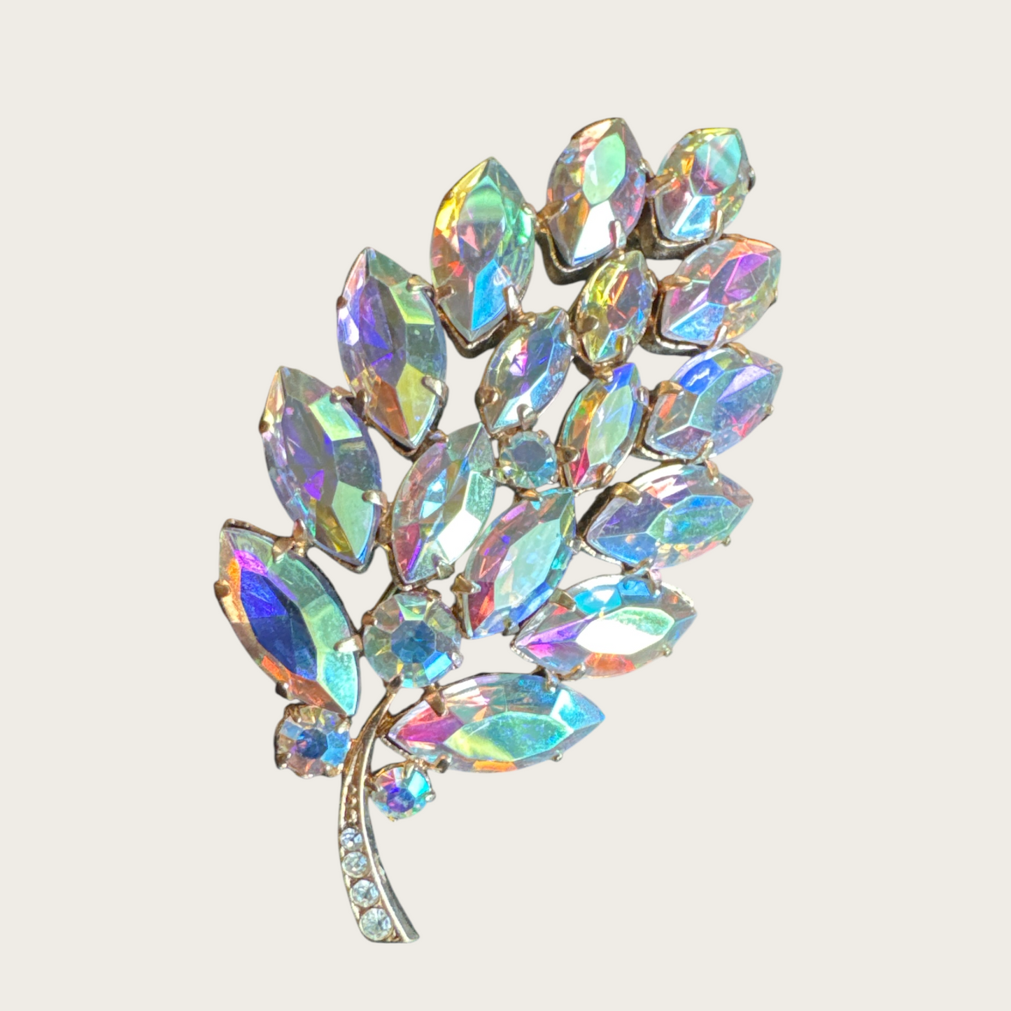 Vintage Aurora Borealis Leaf Brooch – Gold-Tone Setting with Navette Rhinestones