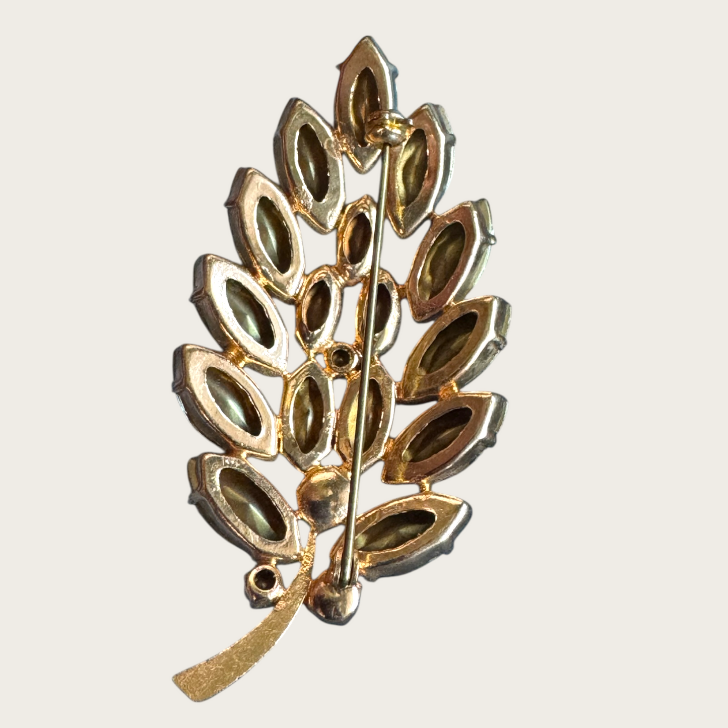 Vintage Aurora Borealis Leaf Brooch – Gold-Tone Setting with Navette Rhinestones