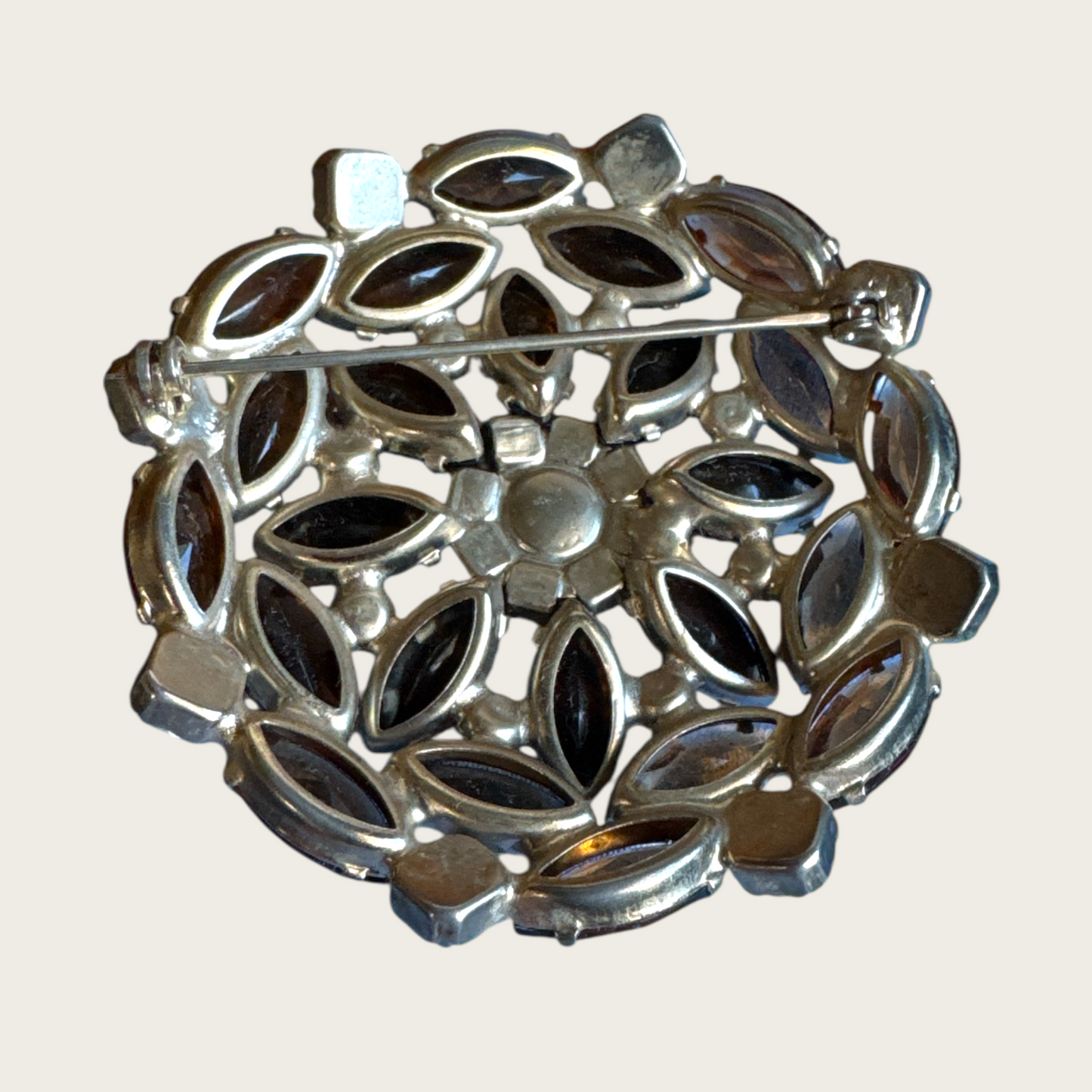 Vintage Root Beer & Aurora Borealis Rhinestone Brooch – Layered Domed Silvertone (1950s–1960s)
