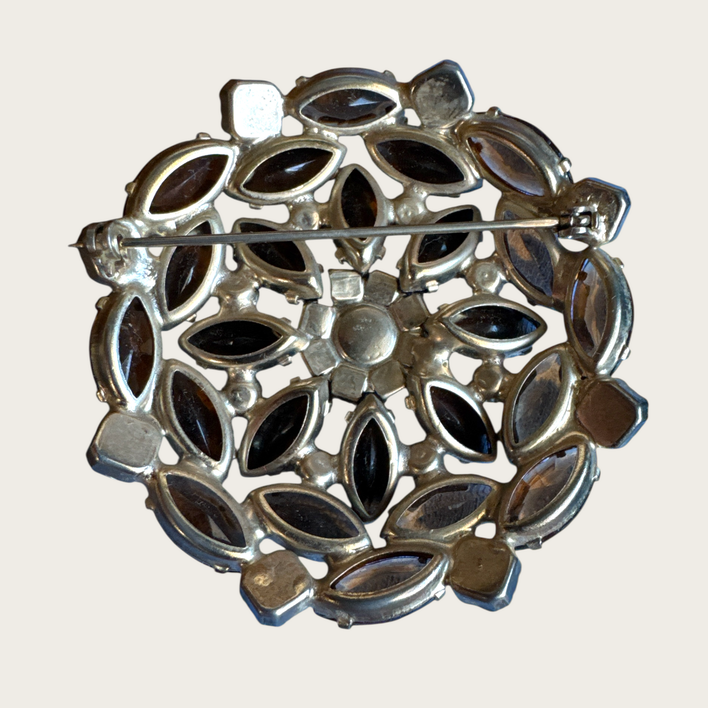 Vintage Root Beer & Aurora Borealis Rhinestone Brooch – Layered Domed Silvertone (1950s–1960s)