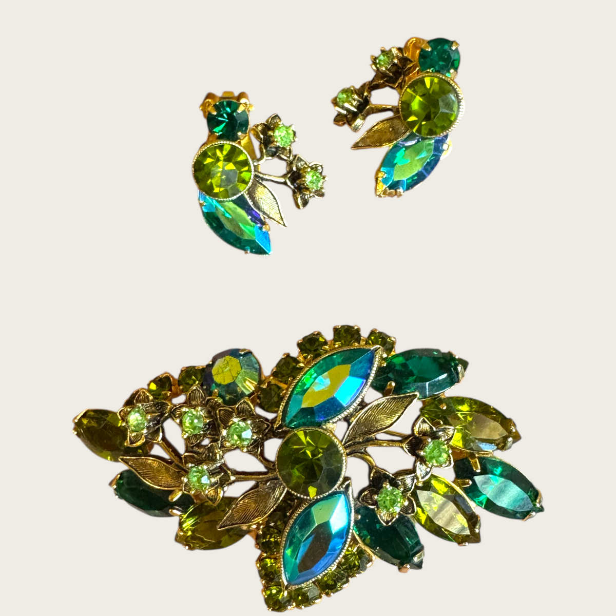 Vintage Green Rhinestone Brooch & Earring Set with Uranium Glow and Mediterranean Blue Navettes – Mid-Century Floral Elegance