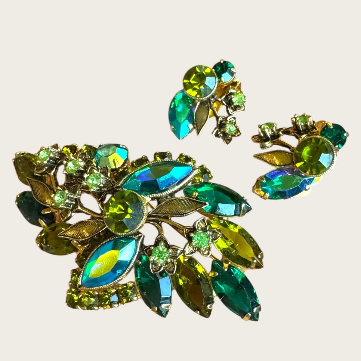 Vintage Green Rhinestone Brooch & Earring Set with Uranium Glow and Mediterranean Blue Navettes – Mid-Century Floral Elegance