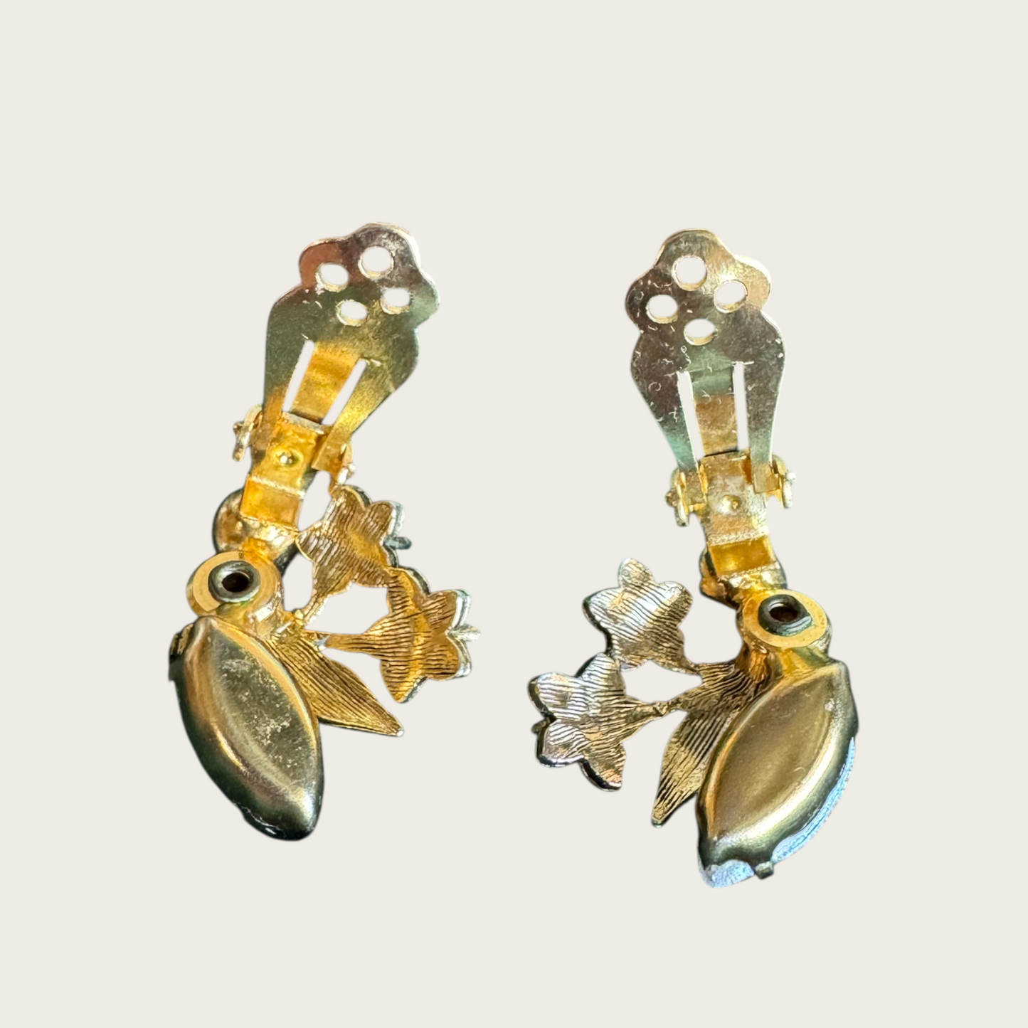 Vintage Green Rhinestone Brooch & Earring Set with Uranium Glow and Mediterranean Blue Navettes – Mid-Century Floral Elegance