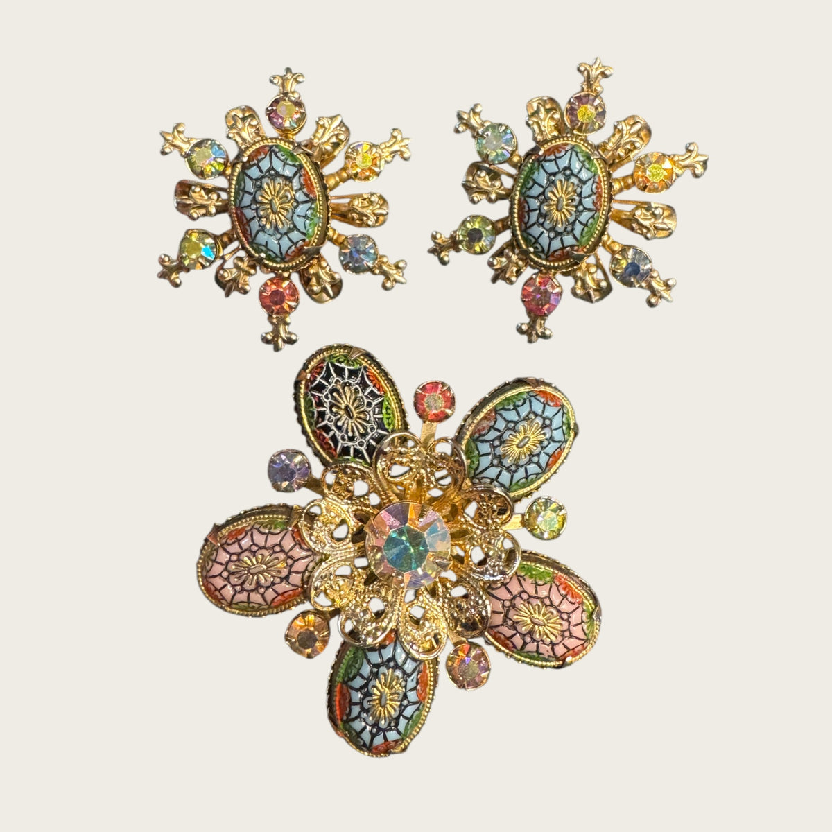 West German Carved Glass & Aurora Borealis Set | Vintage Gilt Filigree Brooch & Earrings (1950s–1960s)