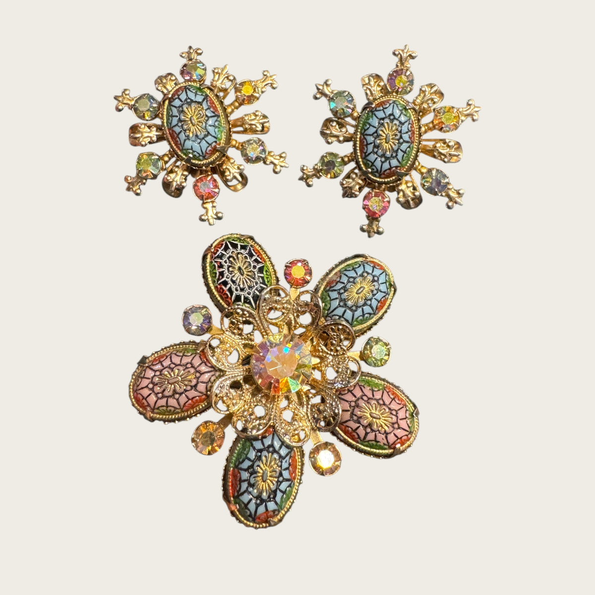 West German Carved Glass & Aurora Borealis Set | Vintage Gilt Filigree Brooch & Earrings (1950s–1960s)