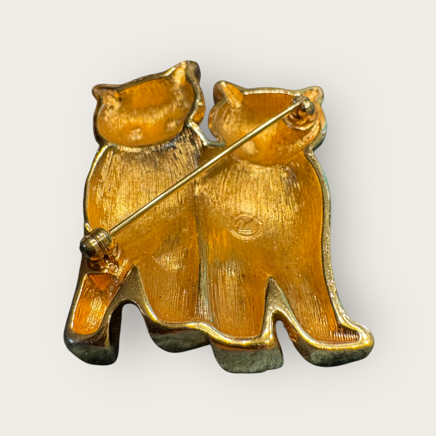 Vintage Swarovski Dual Cats Brooch – Black Enamel & Brushed Gold Tone with Emerald Crystal Eyes (c. 1980s–1990s)