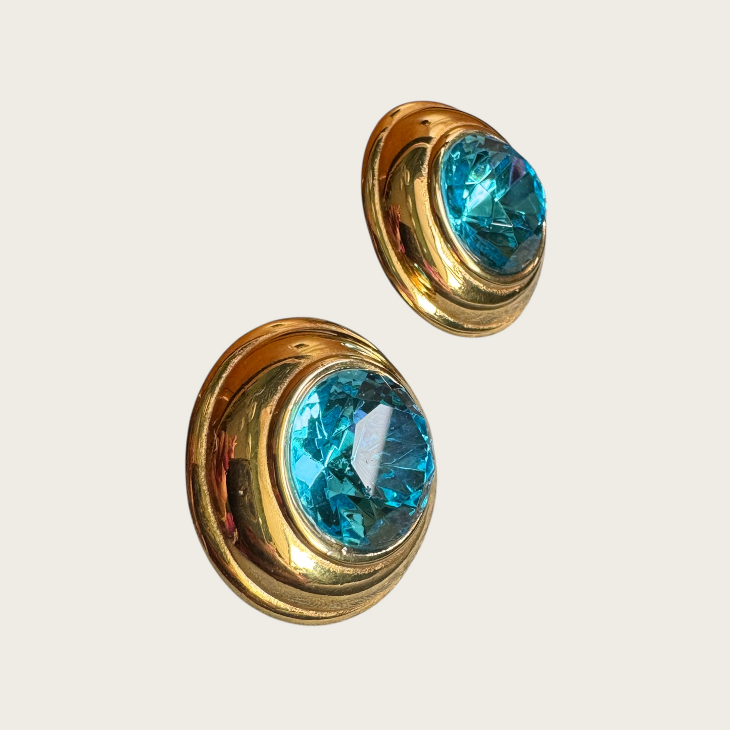 Vintage Monet Blue Topaz Glass Rivoli Clip-On Earrings – Gold Tone 1980s