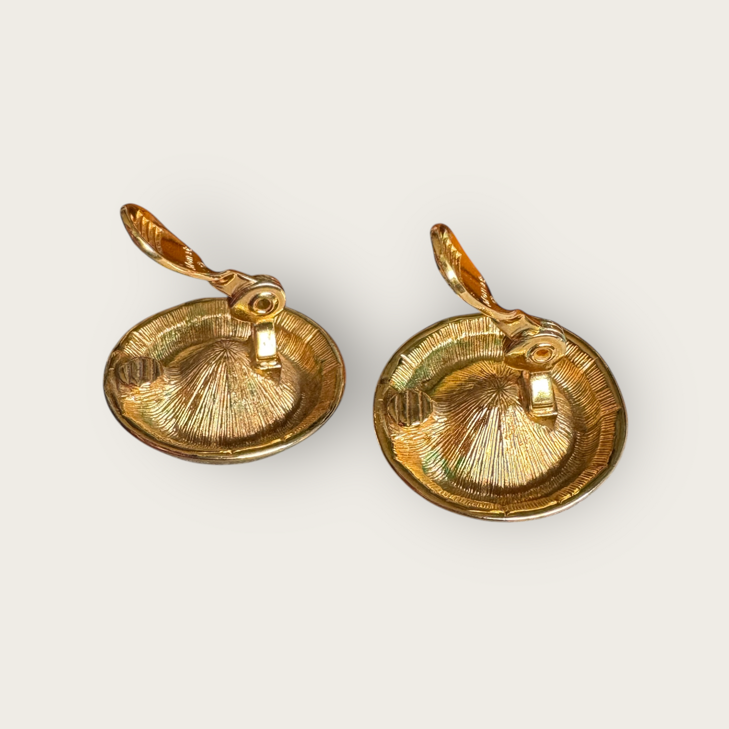 Vintage Monet Blue Topaz Glass Rivoli Clip-On Earrings – Gold Tone 1980s