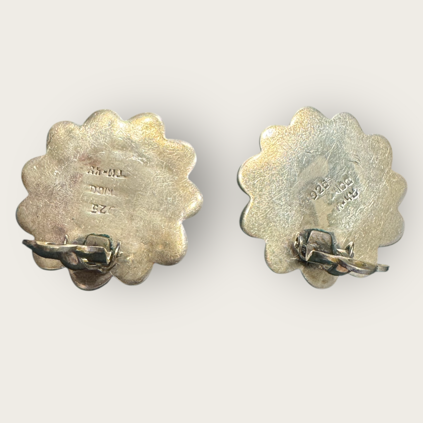 Vintage Mexican Sterling Silver Floral Clip-On Earrings – Taxco 925 TM-48
