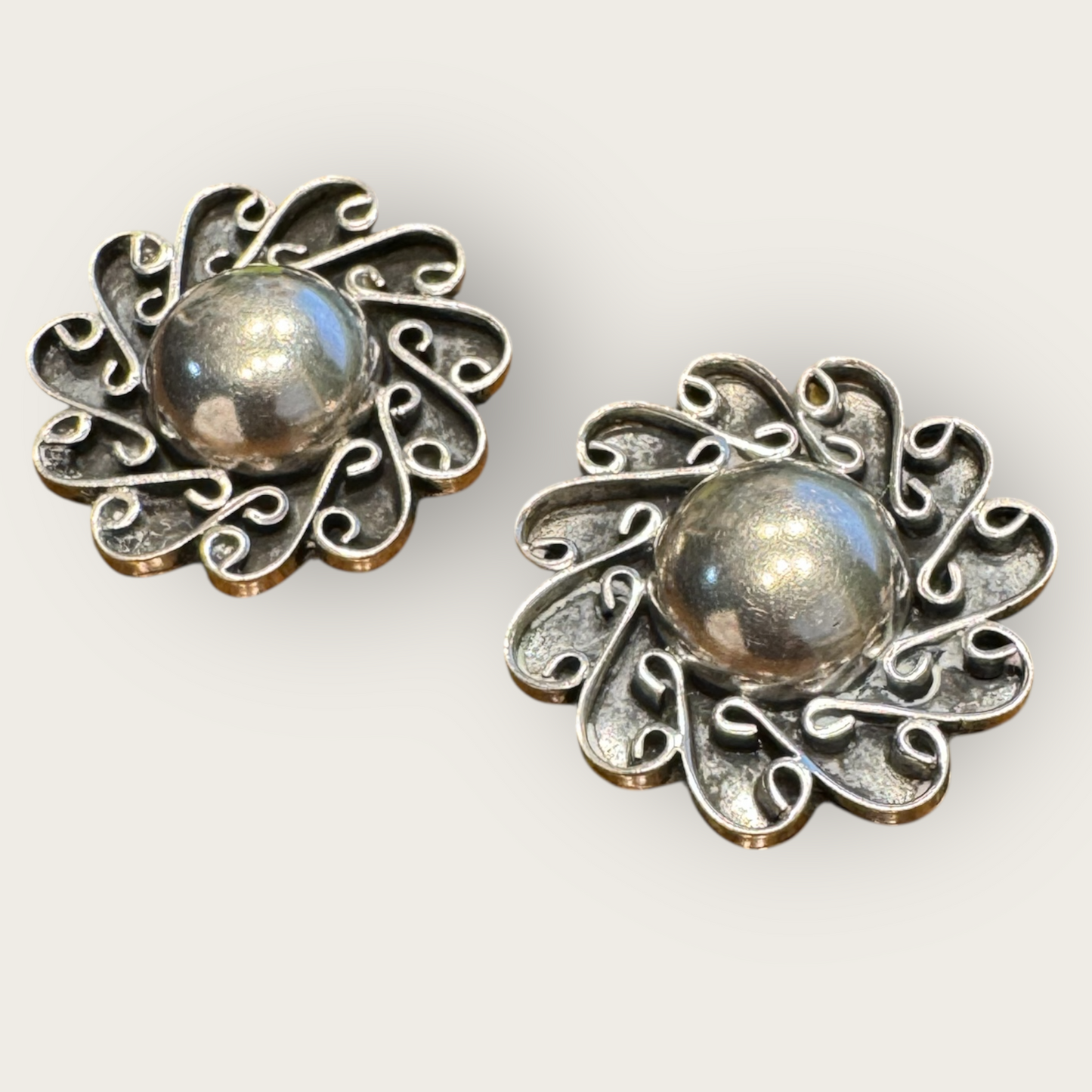 Vintage Mexican Sterling Silver Floral Clip-On Earrings – Taxco 925 TM-48