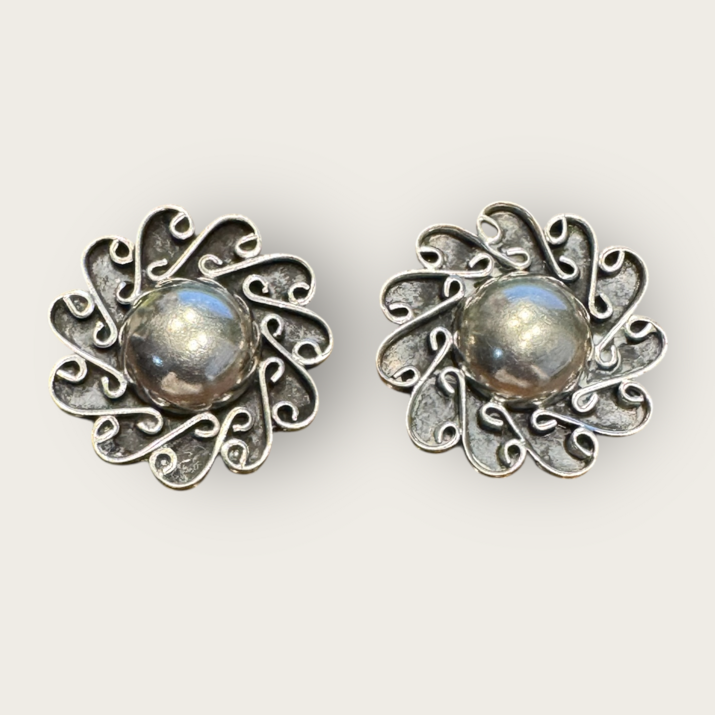 Vintage Mexican Sterling Silver Floral Clip-On Earrings – Taxco 925 TM-48