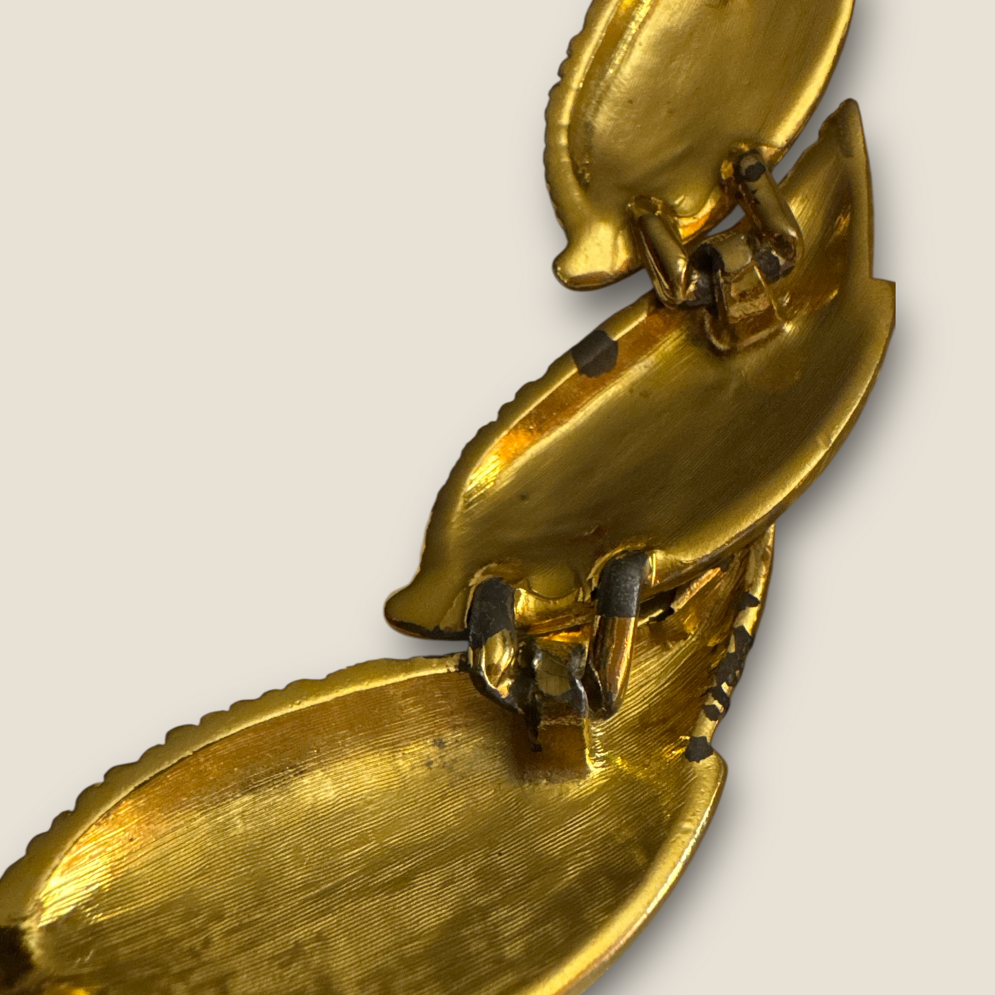 Vintage Napier Patent Pending Textured Leaf Necklace – Heavy Gold-Plated Statement Design
