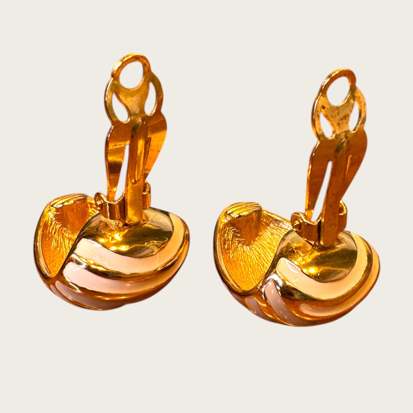 Joan Rivers Gold-Tone Zebra Stripe Clip-On Earrings – Cream & Taupe Enamel Statement Design | 1990s Vintage Couture