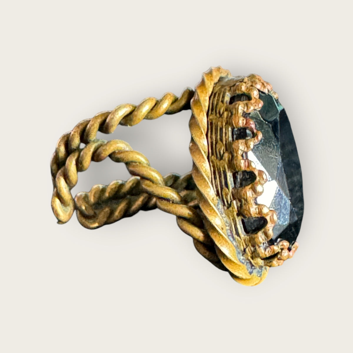 Vintage West Germany Rope Twist Statement Ring – Faceted Black Glass, Adjustable, 1950s–60s