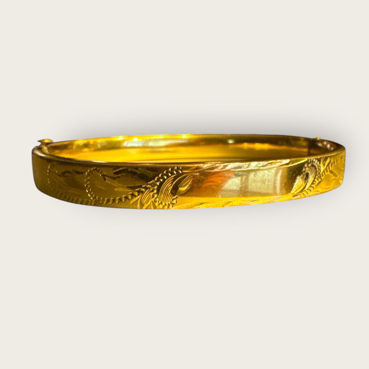 Vintage 14KT Gold-Filled Engraved Hinged Bangle Bracelet – Floral Scrollwork – 7 Inch