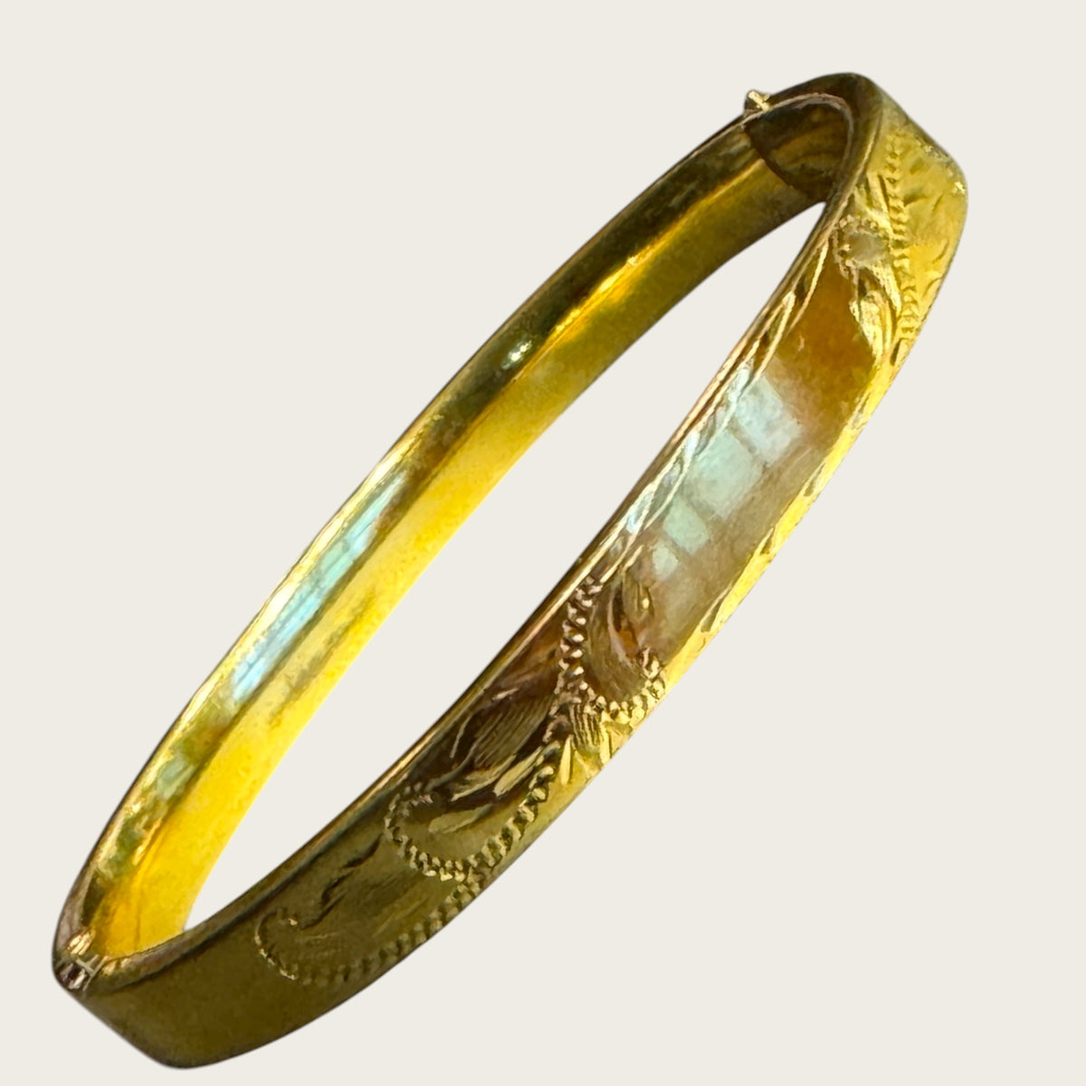 Vintage 14KT Gold-Filled Engraved Hinged Bangle Bracelet – Floral Scrollwork – 7 Inch