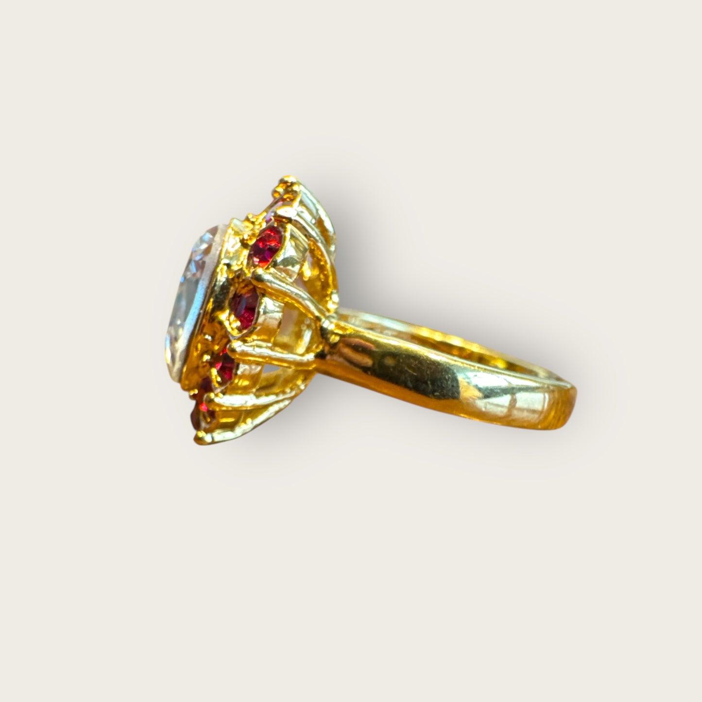 Vintage Monet Cocktail Ring – Pear Crystal & Ruby Glass Halo, Gold Tone, Size 6, 1960s–1970s
