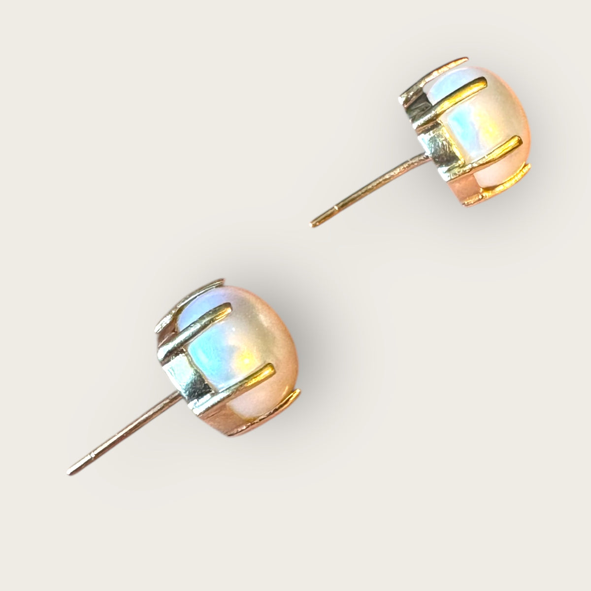 Vintage 10K Gold Natural Pearl Stud Earrings – 9mm