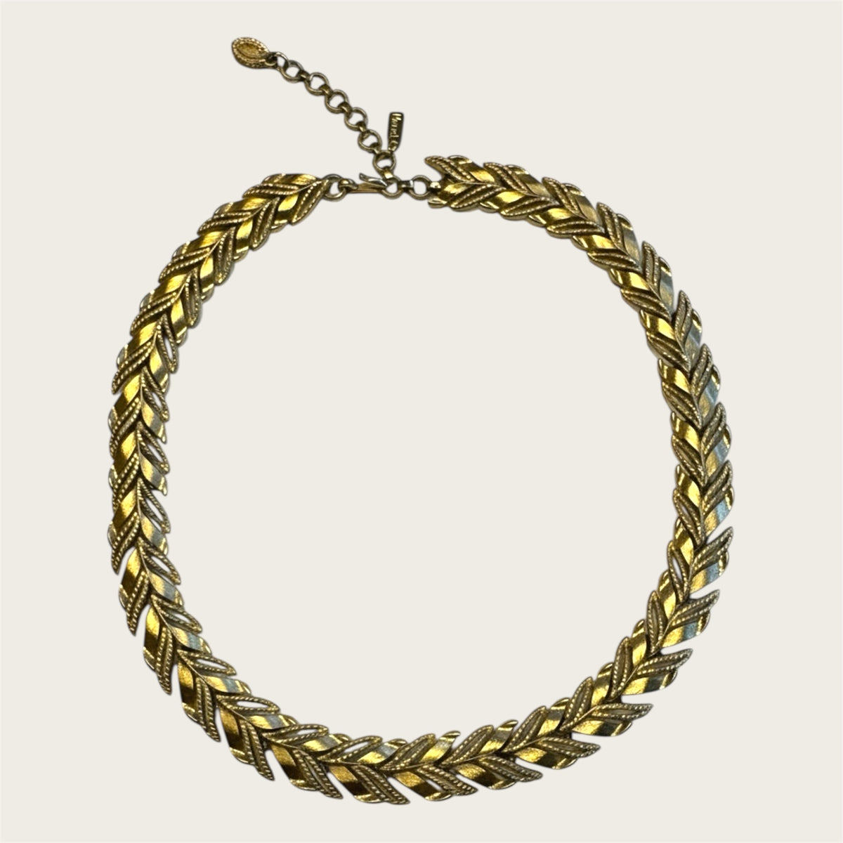 Vintage Monet Brushed Gold Leaf-Link Articulated Choker Necklace