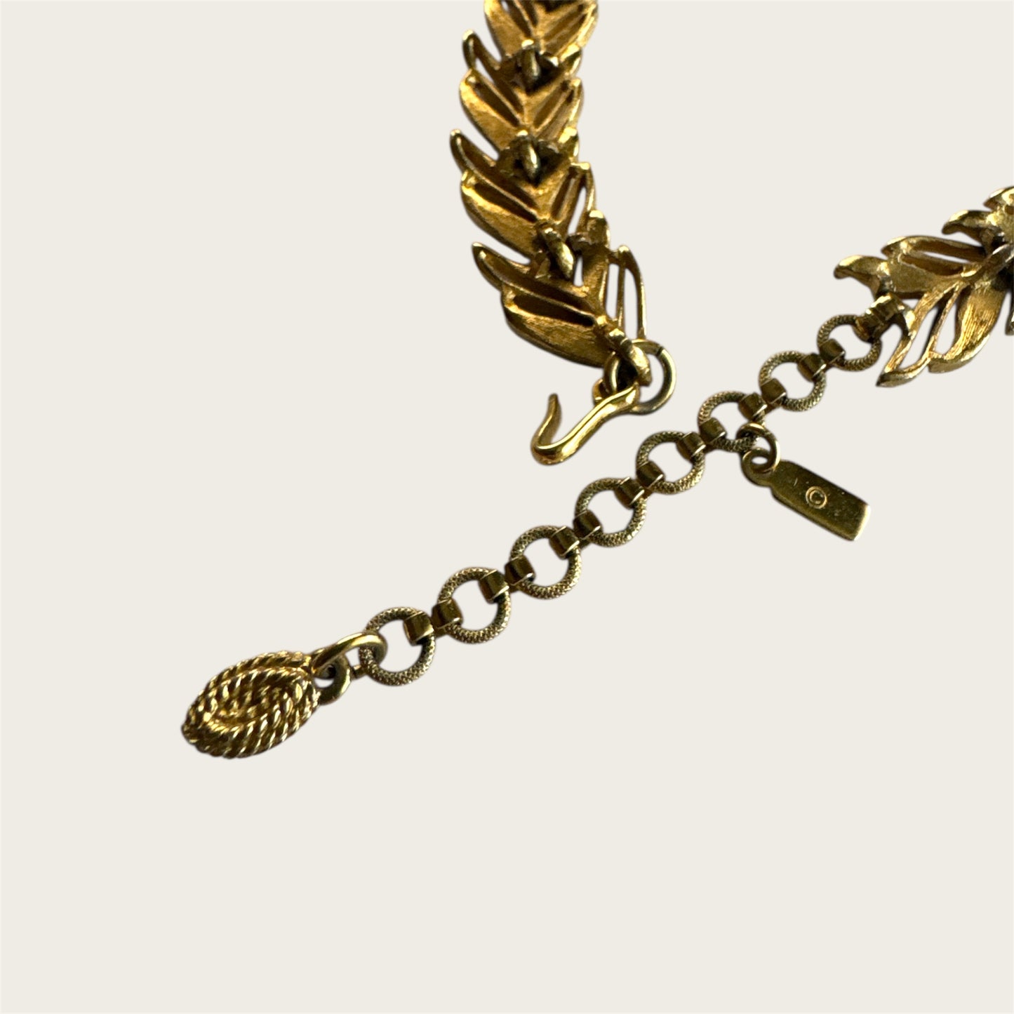 Vintage Monet Brushed Gold Leaf-Link Articulated Choker Necklace