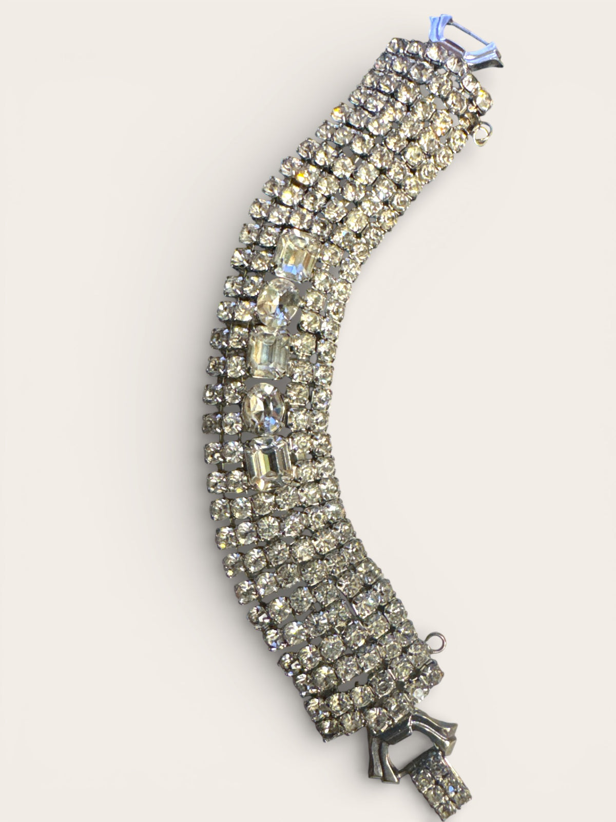 Vintage Weiss Rhinestone Statement Bracelet – Wide Silver Tone Brilliance