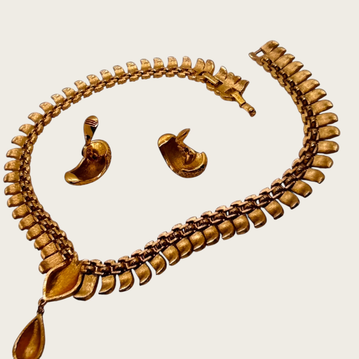 Vintage Monet Textured Gold Tone Collar Necklace with Teardrop Pendant & Matching Clip Earrings Set