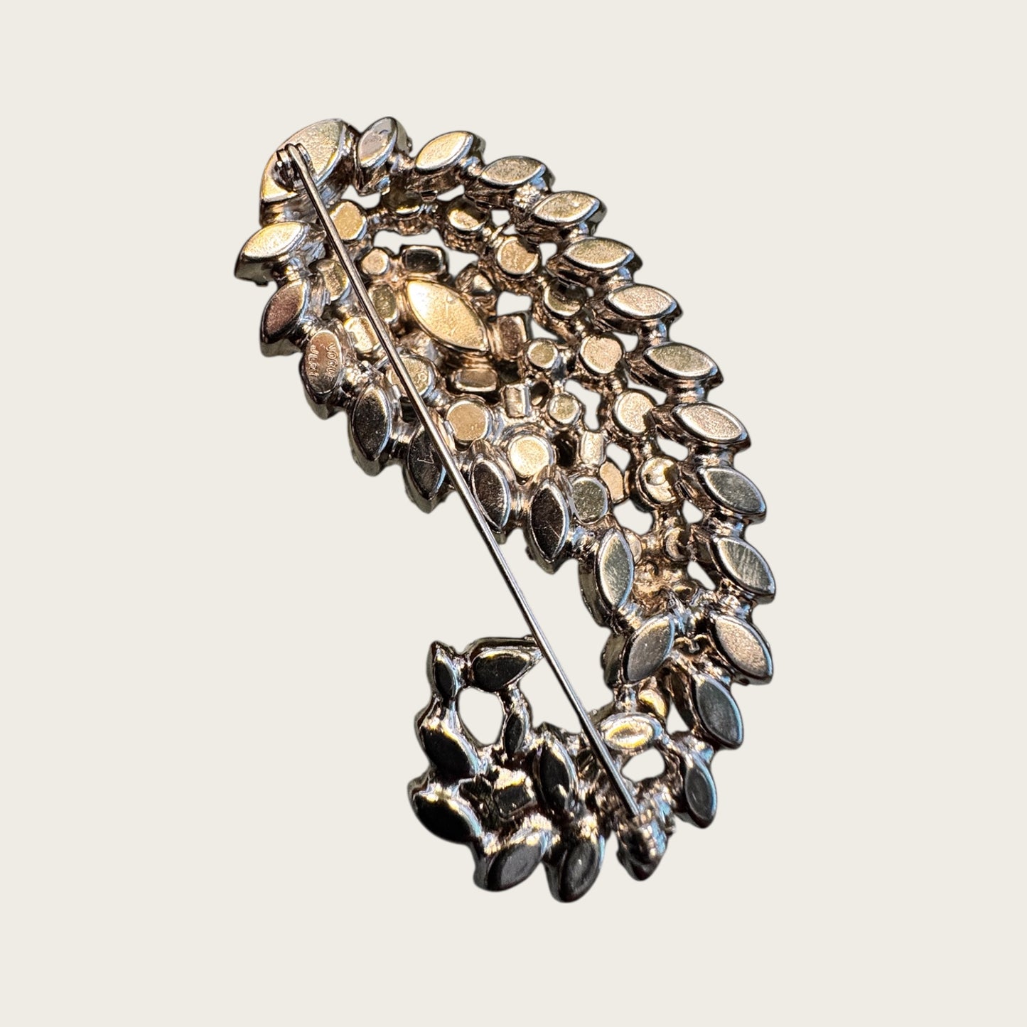 Vogue Jewelry Rhinestone Paisley Brooch – Domed Multi-Cut Crystal Statement