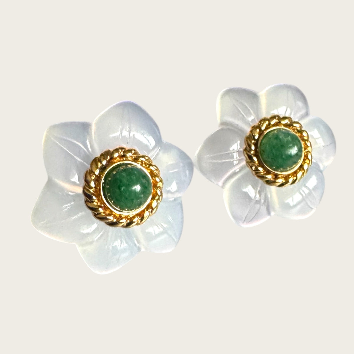 Vintage 14K Gold Carved Chalcedony Floral Stud Earrings with Green Aventurine Cabochon Centers