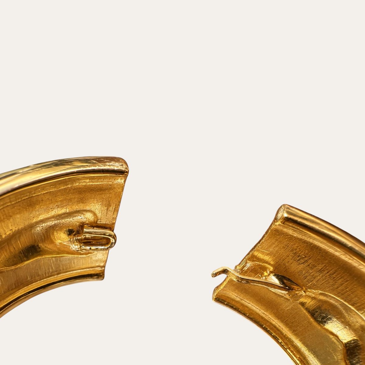 Vintage Cartier-Inspired Walking Cats Hinged Statement Bracelet — Gold & Textured Silver Tone