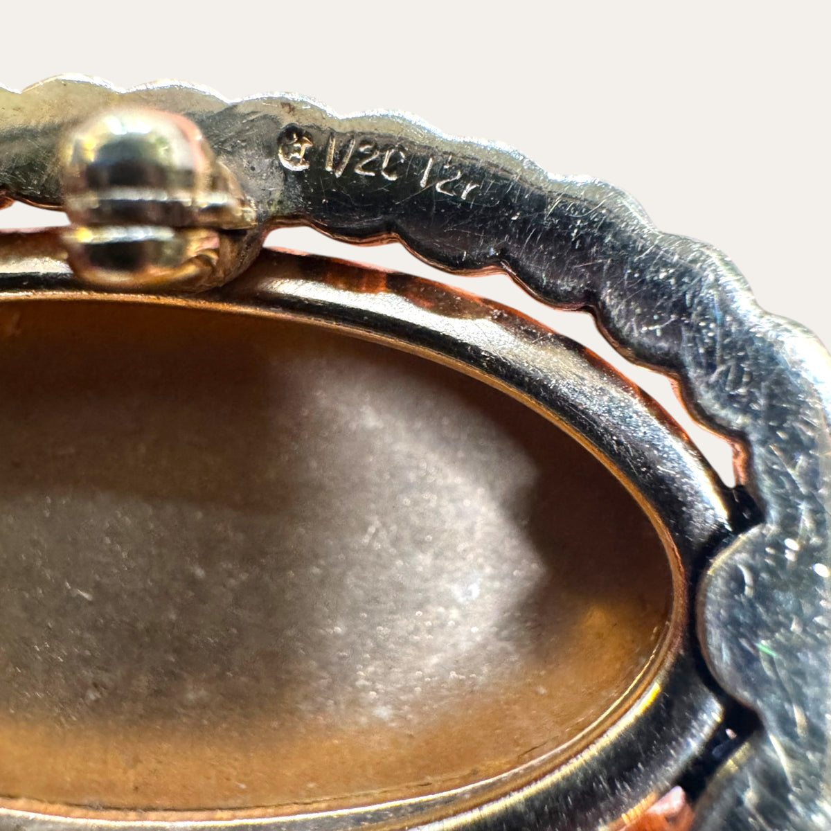Vintage 1/20 12K Gold Filled Rose Gold Floral Engraved Oval Brooch – Mid-Century