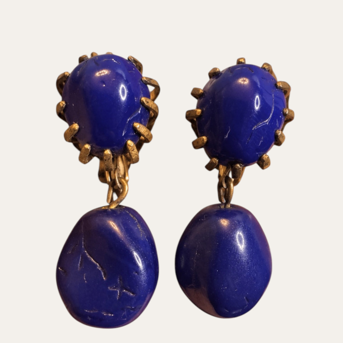 Vintage Miriam Haskell Cobalt Blue Glass Drop Earrings – Signed Screwback Clip-On