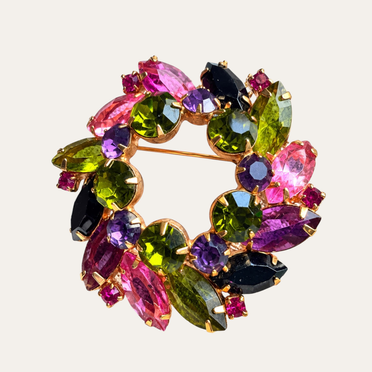 Vintage Juliana D&E Verified #4048 Multicolor Rhinestone Wreath Brooch & Earrings Set – 1960s