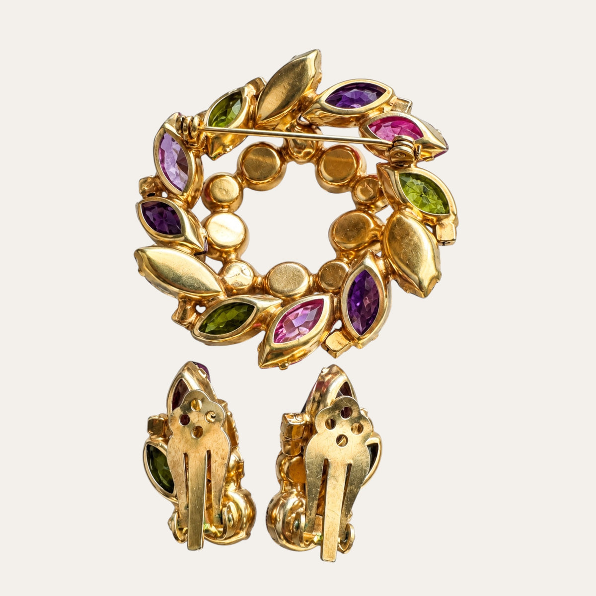 Vintage Juliana D&E Verified #4048 Multicolor Rhinestone Wreath Brooch & Earrings Set – 1960s