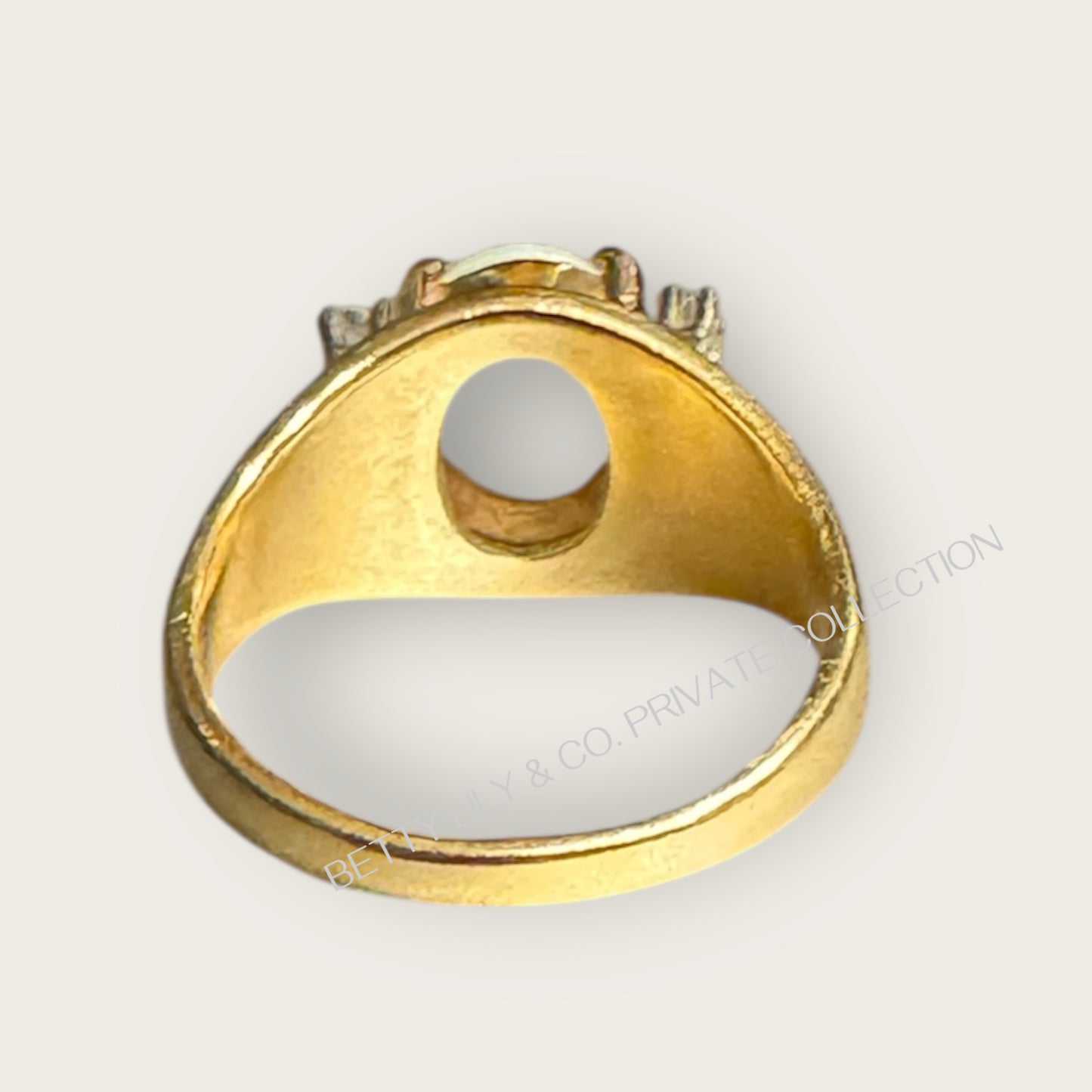 Vintage 14K Yellow Gold Opal & Diamond Ring | Private Collection